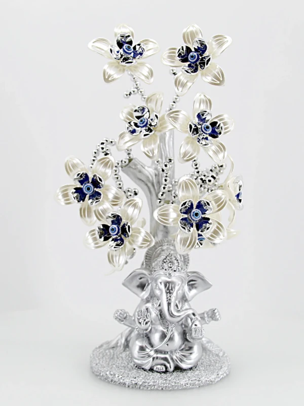 Esta árvore é um símbolo de proteção e sorte.