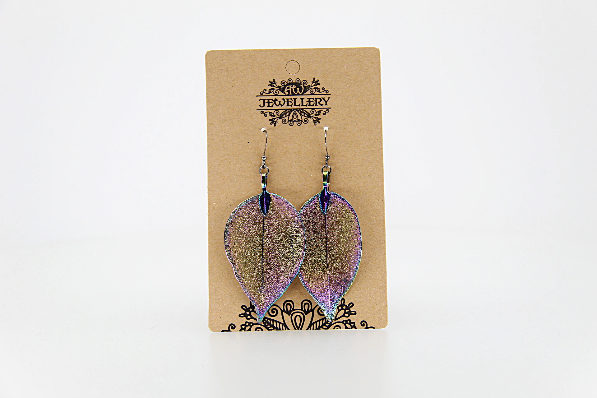 Brincos delicados inspirados na beleza da natureza