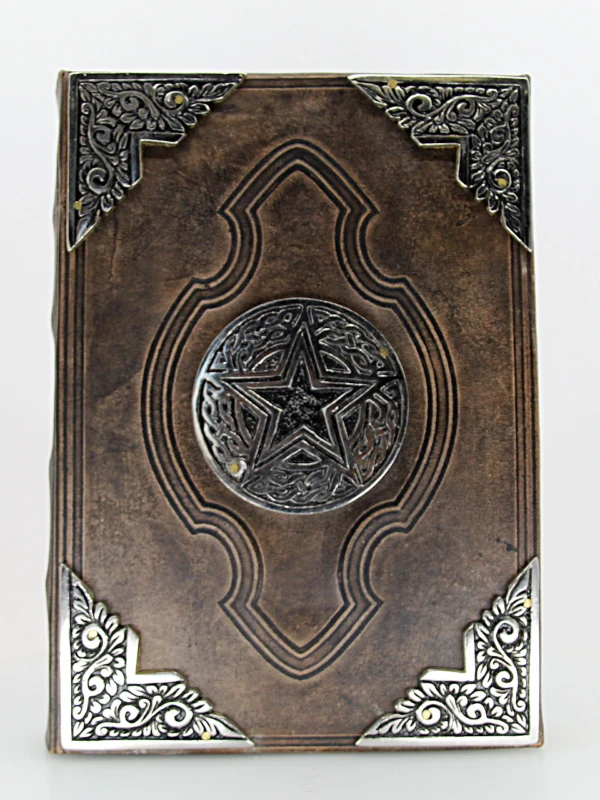 Caderno com símbolo do pentágono/pentagrama