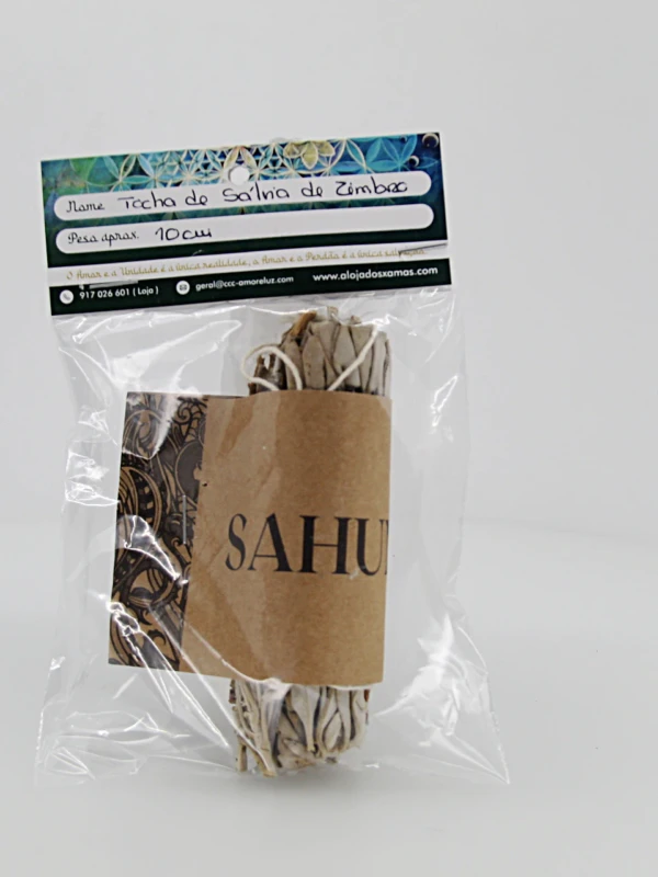 A tocha de sálvia branca e zimbro tem como função a limpeza espiritual e de ambientes.