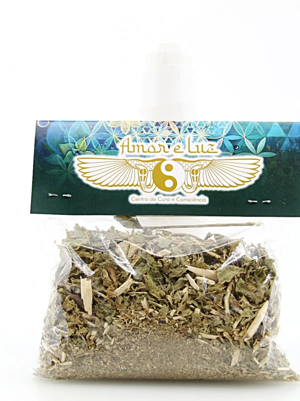 A erva guiné (Petiveria alliacea) é uma planta com propriedades medicinais e energeticas