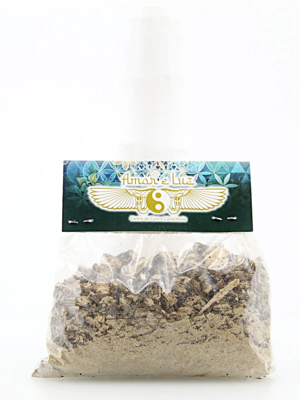 A raiz angelica é uma planta com propriedades medicinais e energeticas