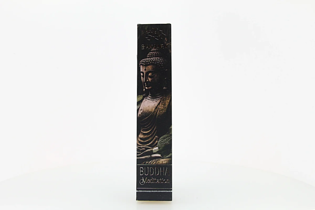 O incenso Banjara Buda é originário da Índia e produzido artesanalmente por artesãos da comunidade tribal Banjara