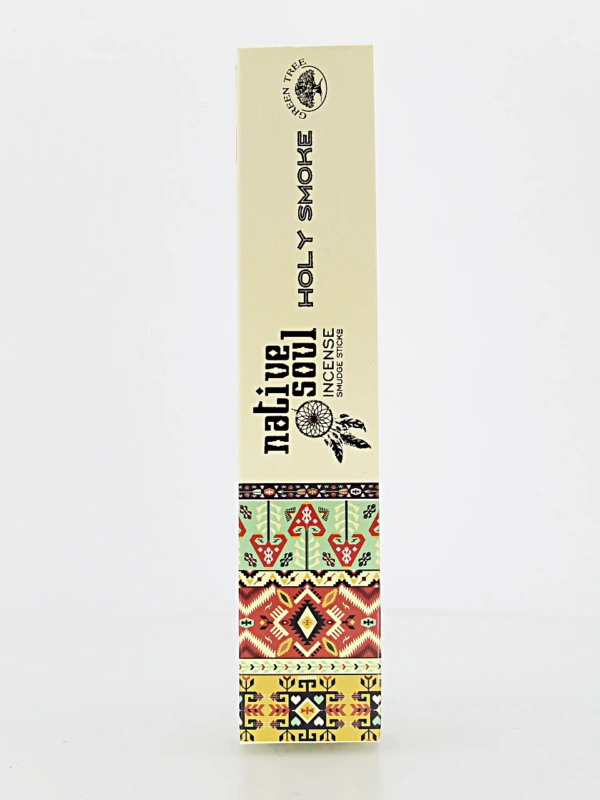 O incenso Green Tree Native Soul Holy Smoke vem da Índia e é 100% natural. A sua fragrância envolvente é tradicionalmente associada à purificação e renovação energética