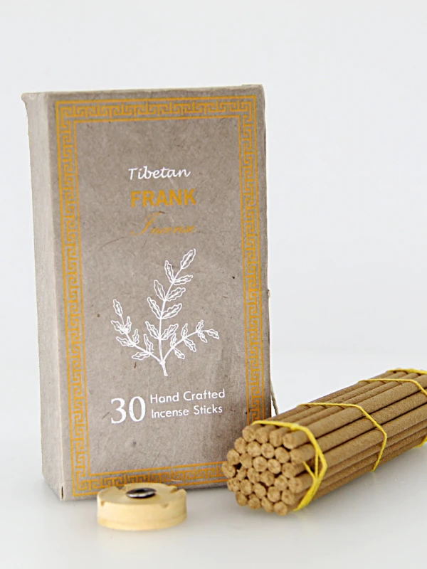 O conjunto de incenso tibetano tem origem nos Himalaias e é produzido artesanalmente com ingredientes naturais. Apresenta uma fragrância autêntica e envolvente