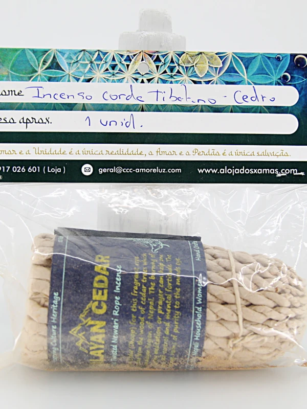 As cordas de incenso são produzidas a partir de ervas puras do Nepal