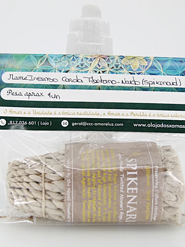 As cordas de incenso são produzidas a partir de ervas puras do Nepal