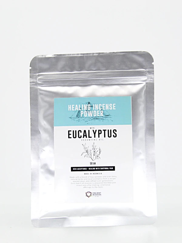 O pó de incenso curativo é proveniente da Indonesia.
