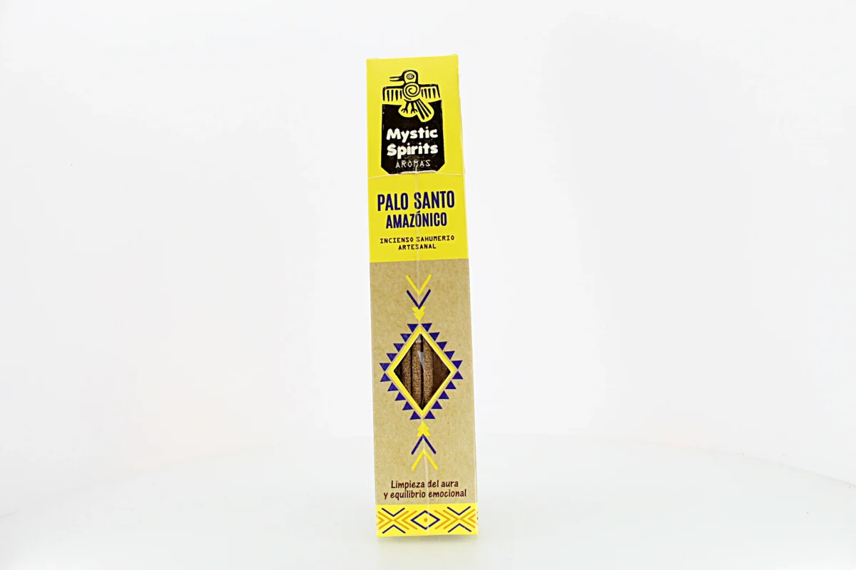 O incenso Mystic Spirits Pau Santo é elaborado com madeiras sagradas