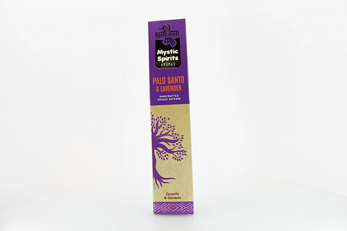Contém lascas naturais de Pau Santo
