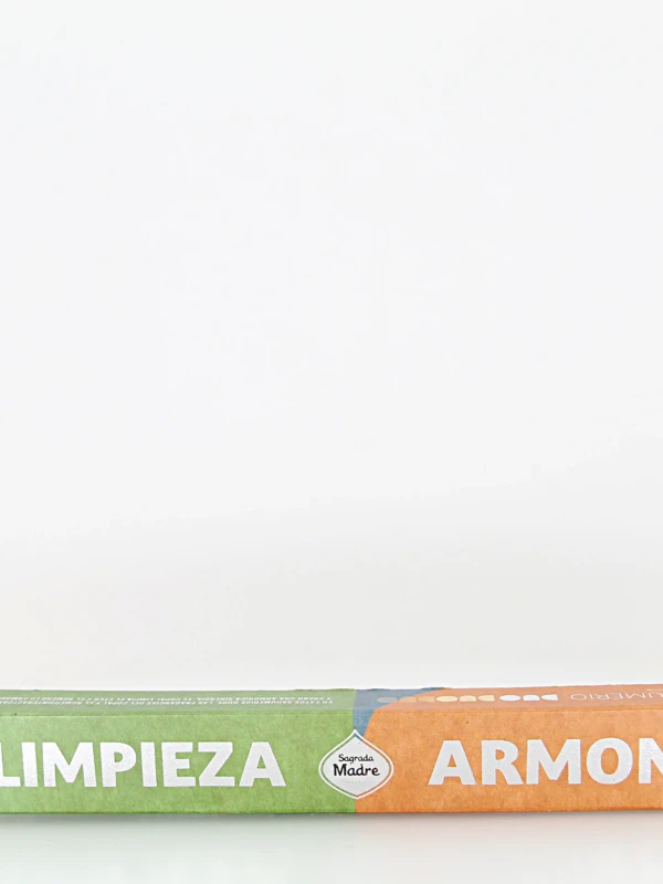 O incenso Sahumerio Duplo Limpeza & Harmonia foi criado para promover purificação energética e equilíbrio do ambiente. A sua fragrância envolvente ajuda a remover energias densas