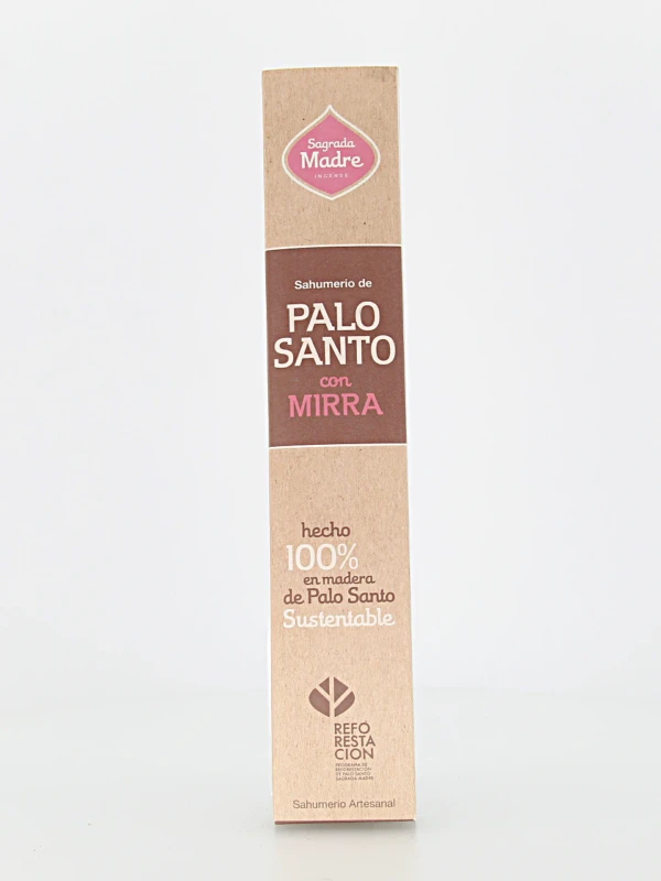 O incenso Madre Terra Pau Santo & Mirra possui um aroma envolvente e natural