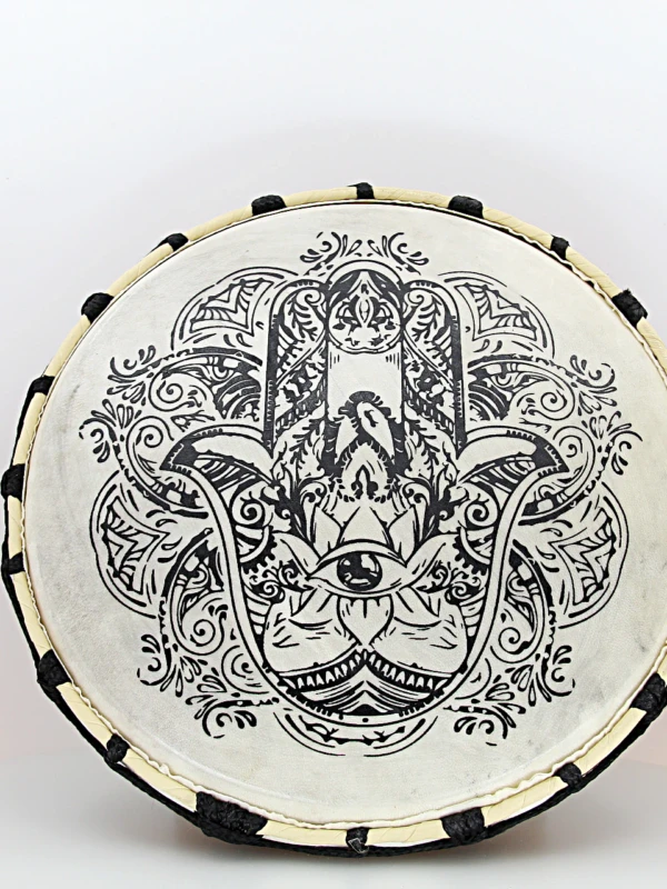 Tambor xamânico é usado em práticas xamânicas