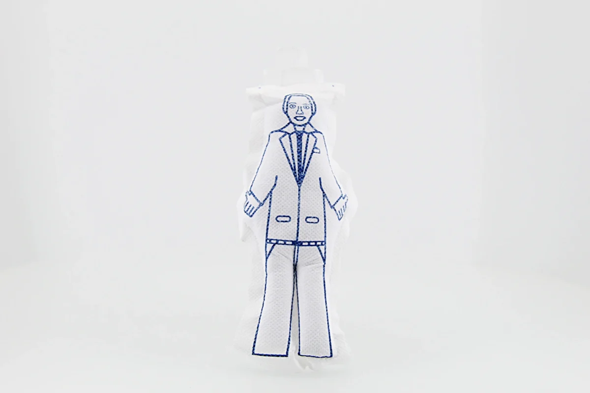 Boneco artesanal em pano
