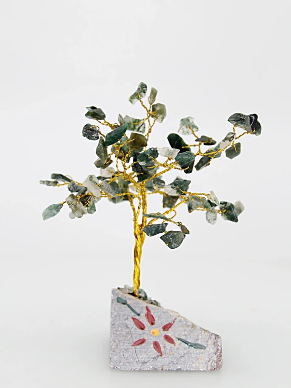 A árvore de pedra ágata de musgo tem uma conecção com a natureza e o crescimento espiritual