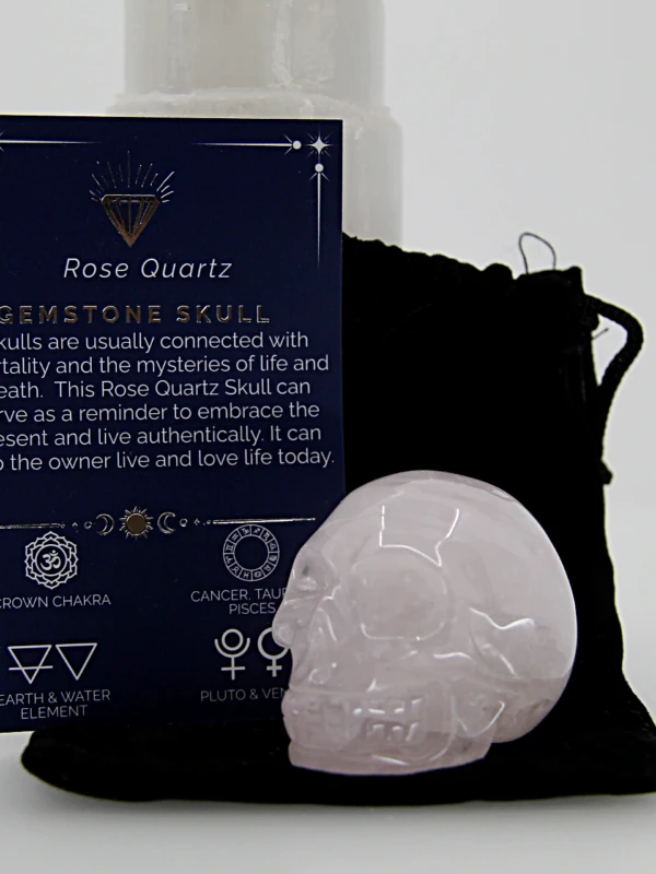 A caveira de opalite é uma peça decorativa energética