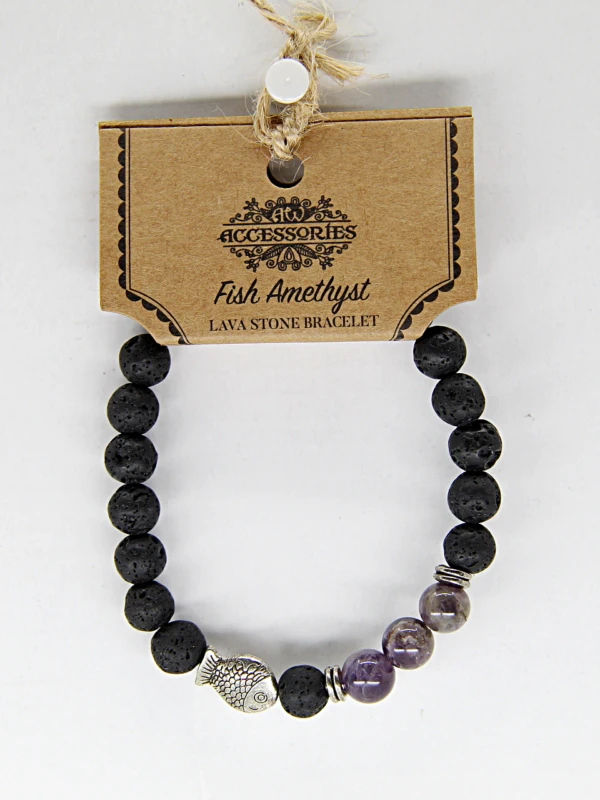 A lava vulcânica nas pulseiras destaca-se pela cor preta e opaca