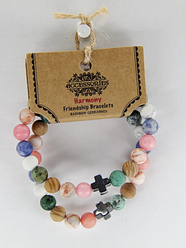 A pulseira de pedras preciosas trás harmonia