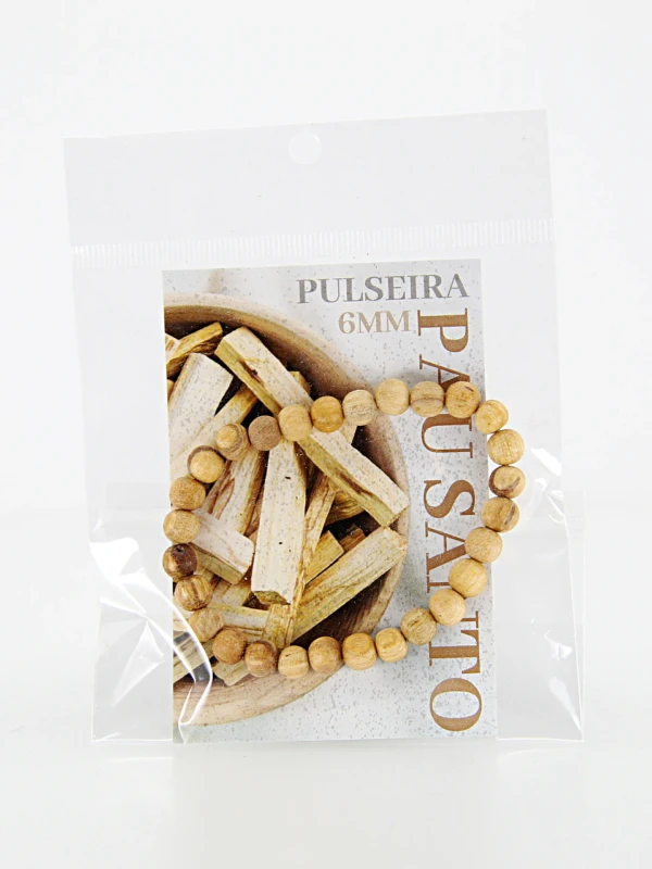 A pulseira de Pau Santo ajuda a repelir energias negativas e a atrair vibrações positivas