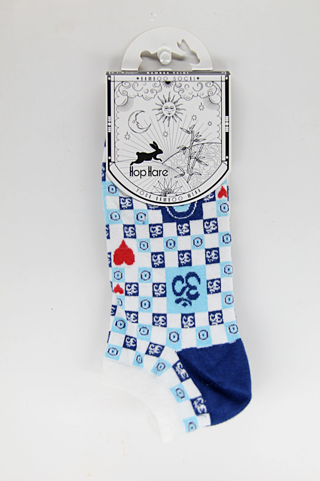 As meias de bambu são feitas de fibra de bambu e apresentam desenhos ou gráficos espirituais.