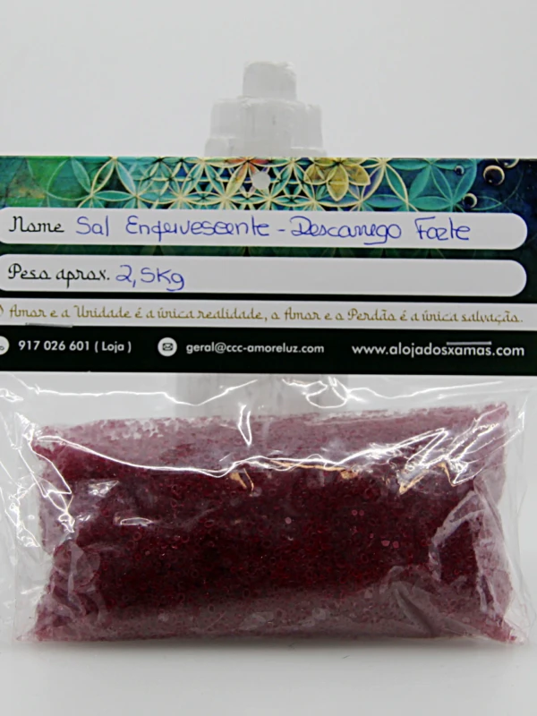 O sal efervescente Descarrego Forte foi criado para aromatizar e limpar energeticamente o ambiente