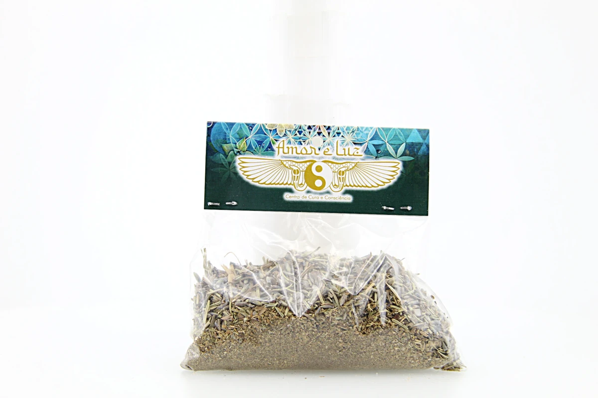 O Banho e Defumador de Limpeza Espiritual é um preparo xamânico utilizado para limpeza e energização