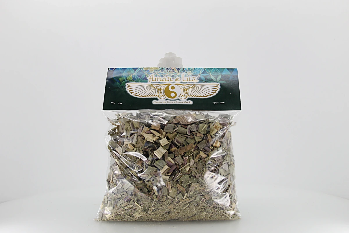 A cana-do-brejo é uma planta natural tradicionalmente utilizada em práticas medicinais e espirituais.