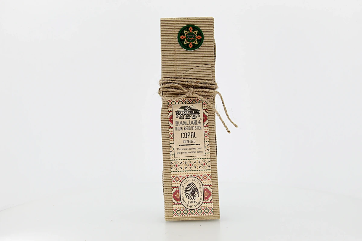 O incenso Banjara é originário da Índia e produzido artesanalmente por artesãos da comunidade tribal Banjara