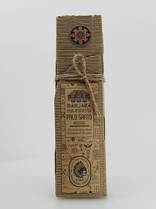 O incenso Banjara é originário da Índia e produzido artesanalmente por artesãos da comunidade tribal Banjara