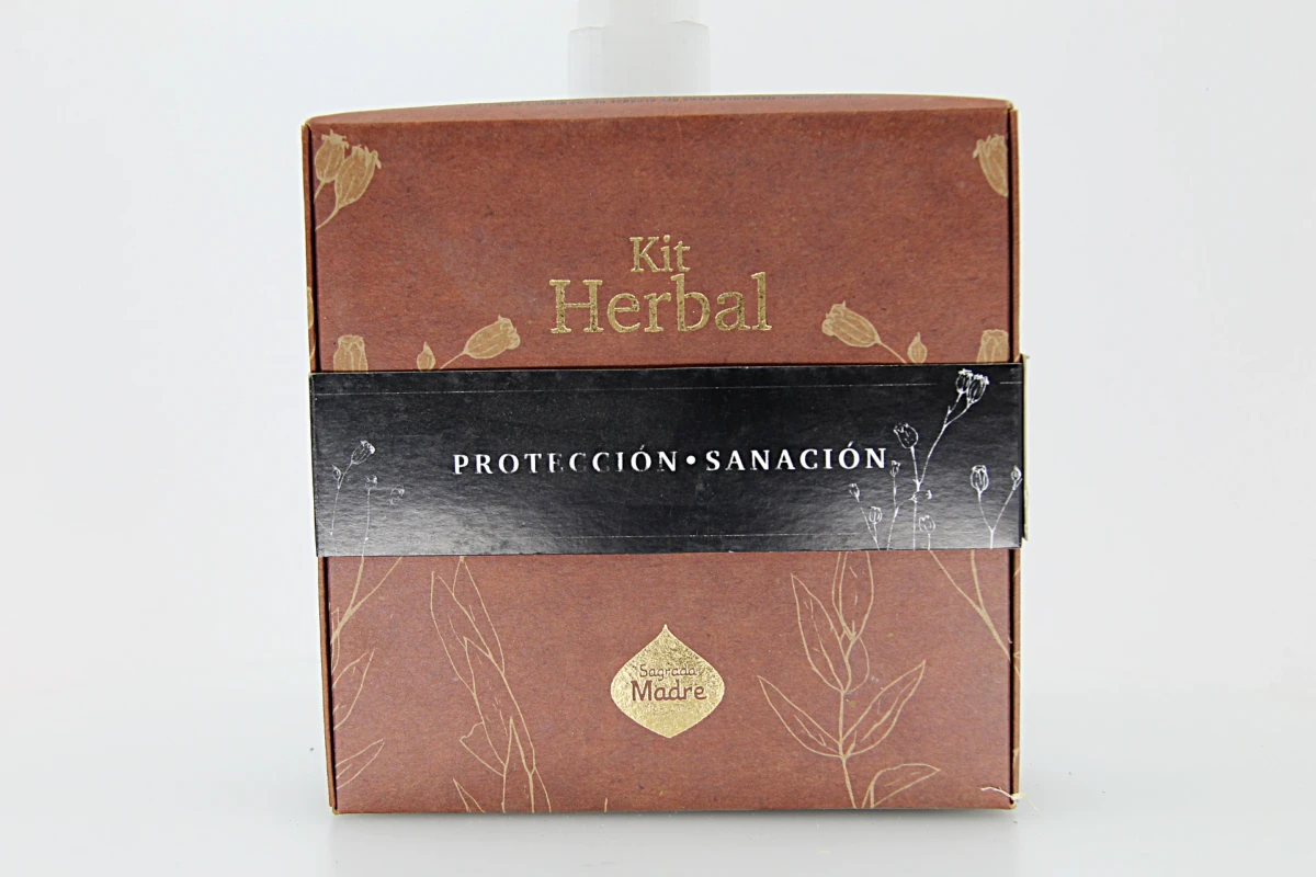 O Kit Herbal Proteção & Cura reúne uma seleção de ervas naturais tradicionalmente utilizadas para purificação energética