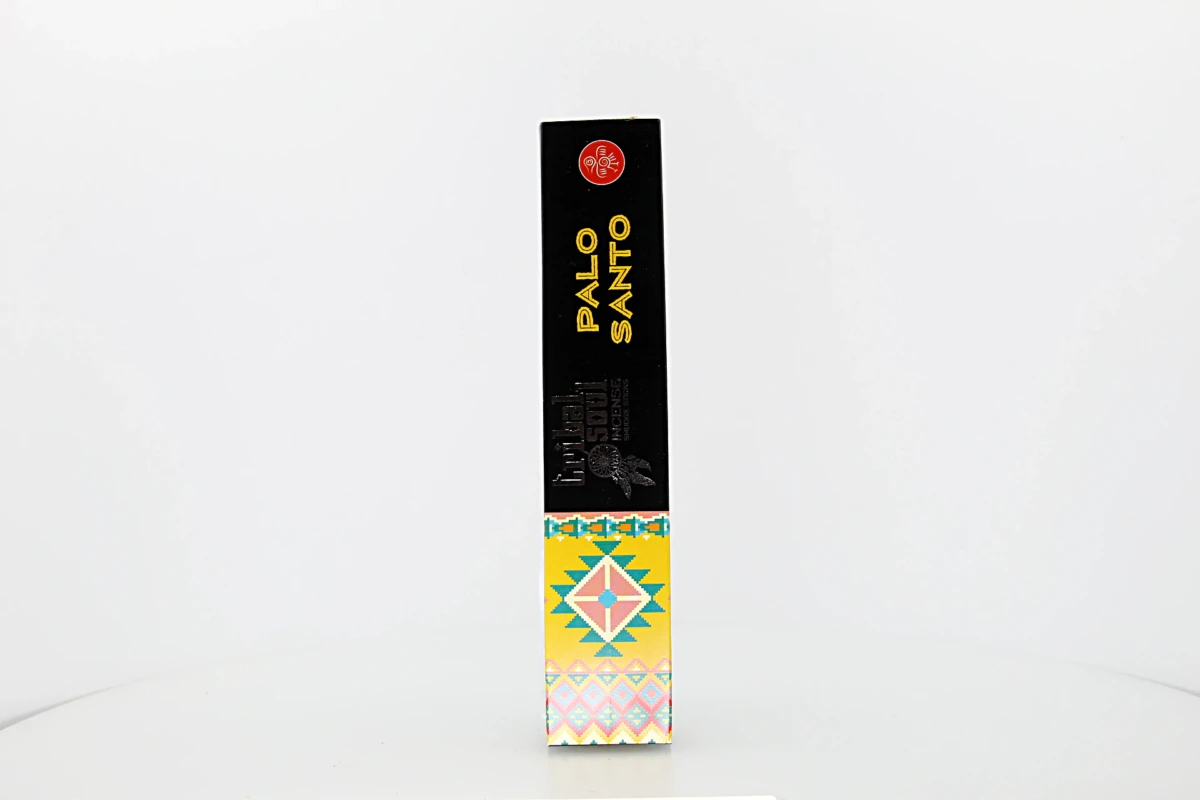 O incenso Tribal Soul Pau Santo é elaborado com ingredientes naturais
