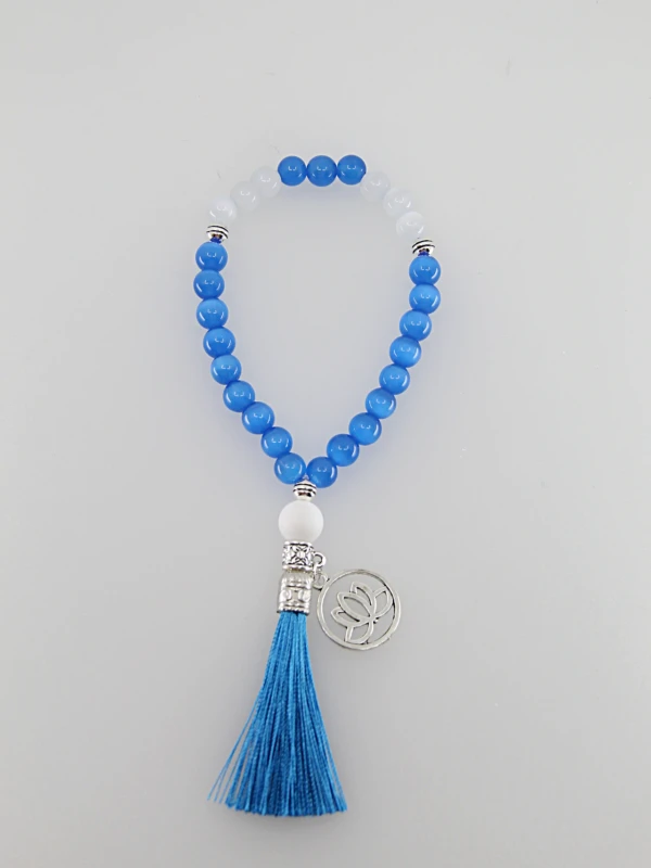 Um japamala é um cordão de contas utilizado na meditação